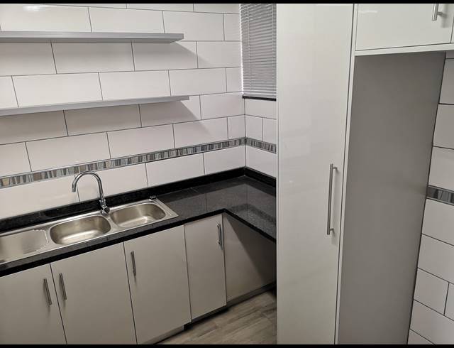 1 BEDROOM APARTMENT TO LET IN SCOTTSVILLE